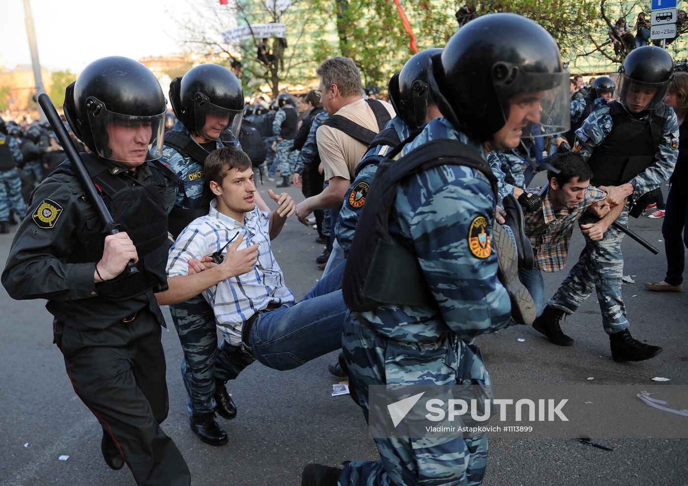 Opposition stages March of Millions rally in Moscow