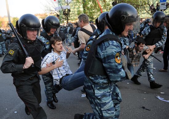 Opposition stages March of Millions rally in Moscow