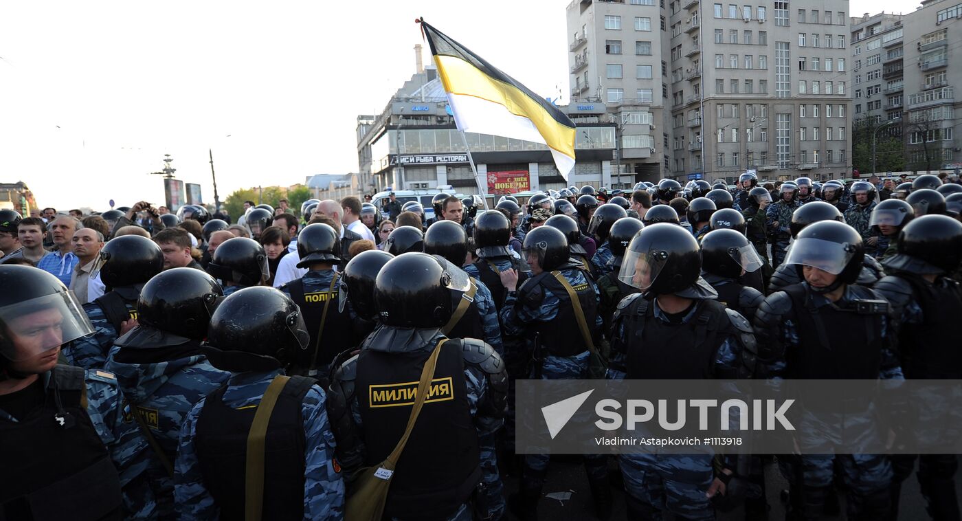 Police detain March of Millions participants in Moscow