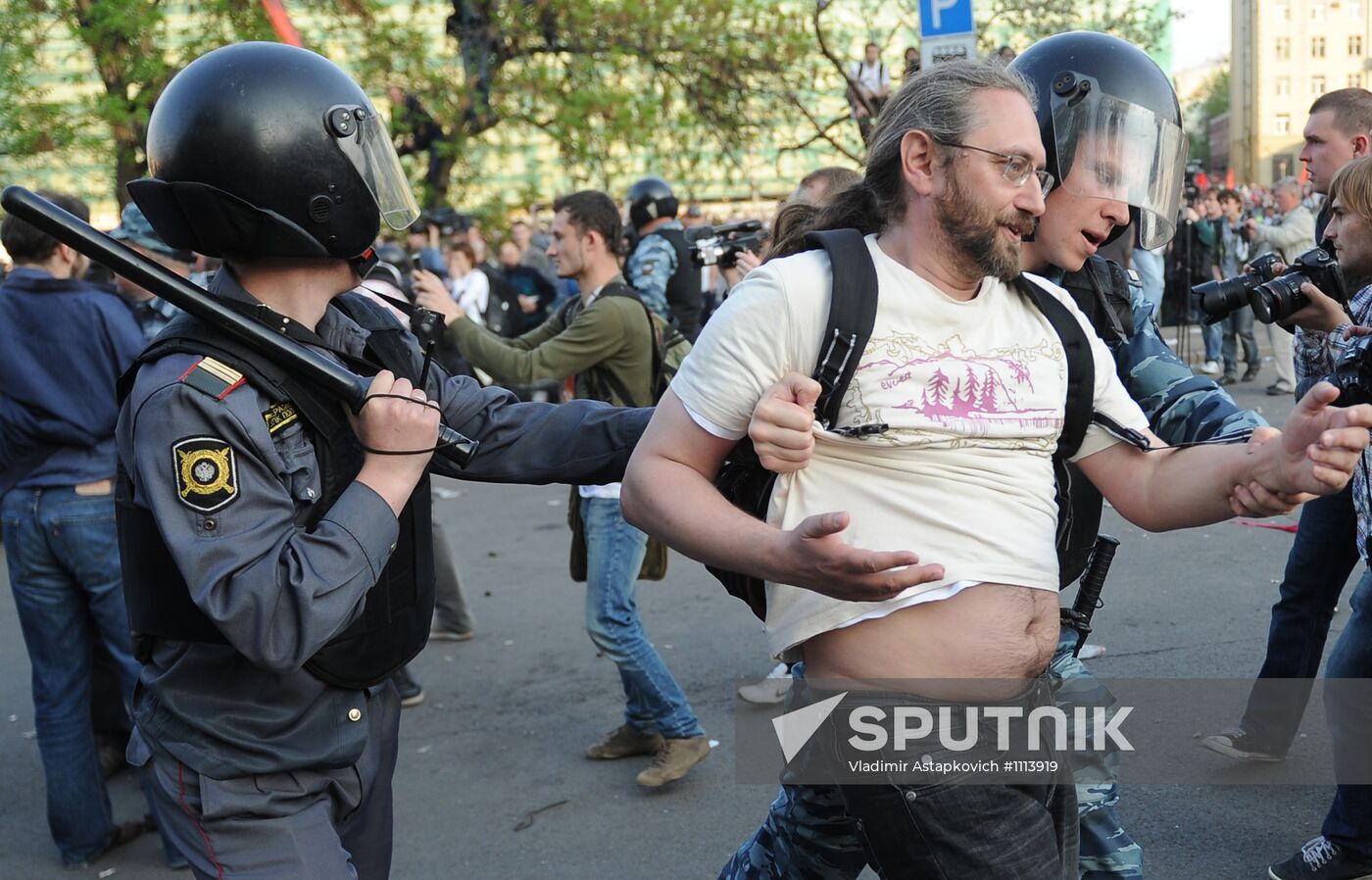 Opposition stages March of Millions rally in Moscow