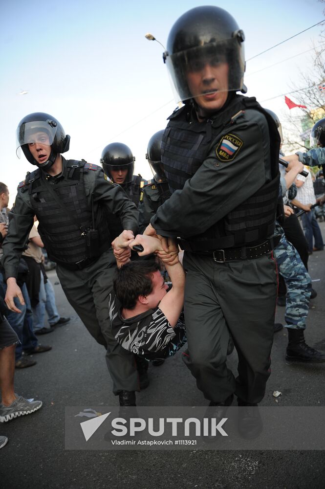 Opposition stages March of Millions rally in Moscow