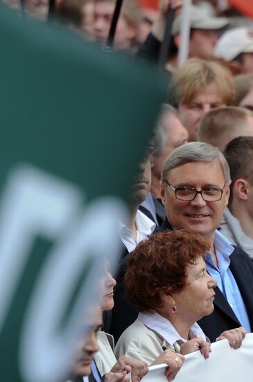 Opposition stages March of Millions rally in Moscow