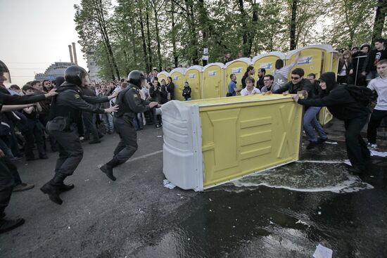 Police detain March of Millions rally participants in Moscow