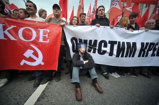 Opposition stages March of Millions rally in Moscow