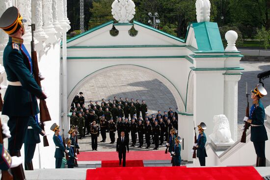 Dmitry Medvedev enters Grand Kremlin Palace