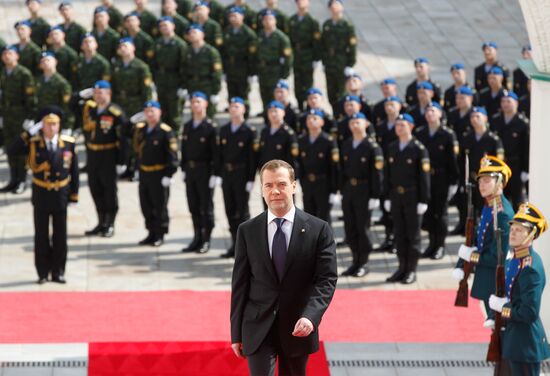Dmitry Medvedev enters Grand Kremlin Palace