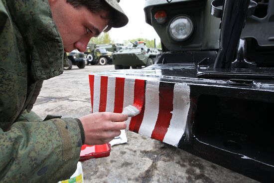 Preparing military equipment for Victory Day parade