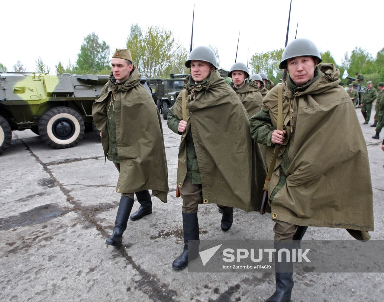 Preparing military equipment for Victory Day parade