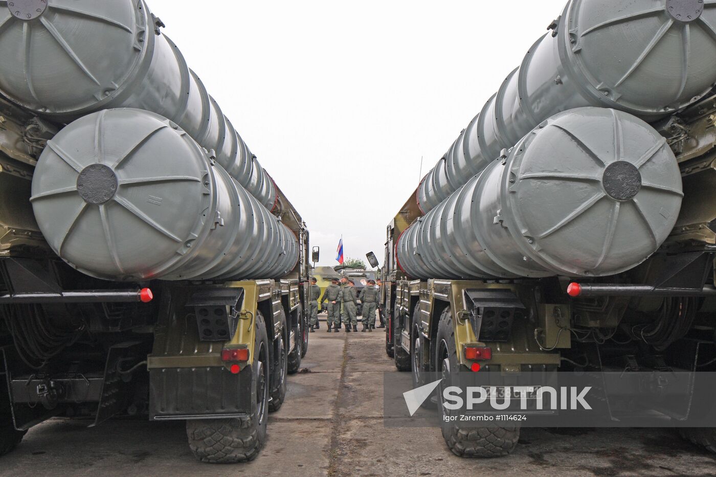 Preparing military equipment for Victory Day parade