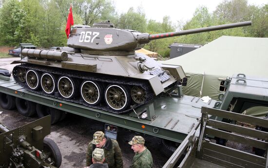 Preparing military equipment for Victory Day parade