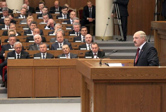 Alexander Lukashenko addresses Belarusian people and parliament