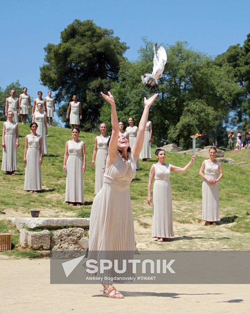 Rehearsal of Olympic flame lighting in Greece for London Games