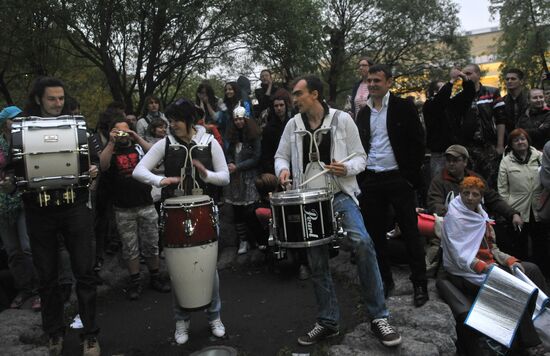 "People's Festivities" on Chistye Prudy