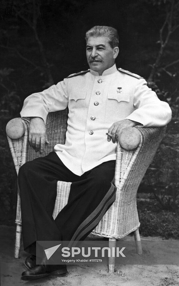Iosef Stalin