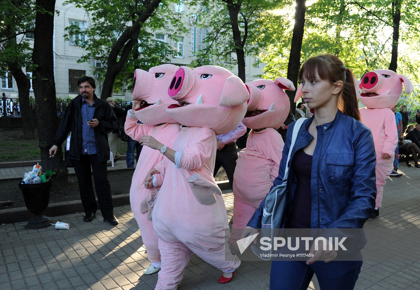 "People's Festivities" on Chistye Prudy