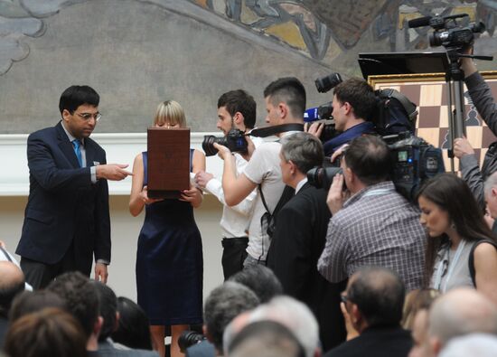 Chess. Opening ceremony of match for world title