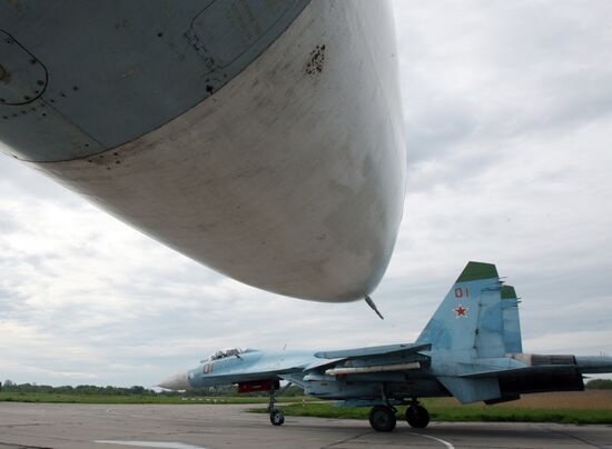 Sukhoi 27 jets in training flights