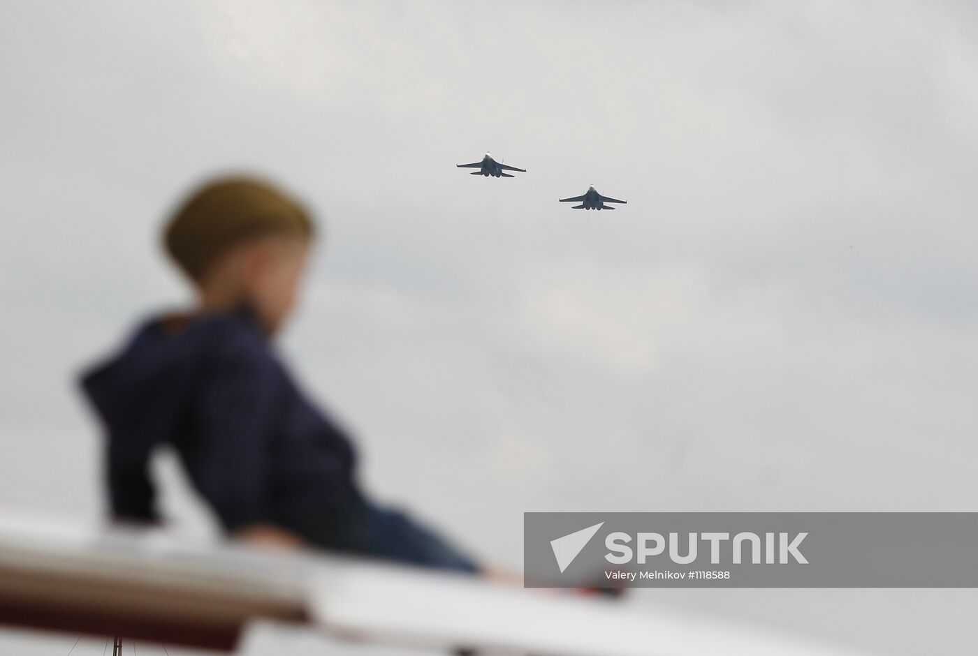 Aviation flying groups "Swifts" and "Russian Knights"