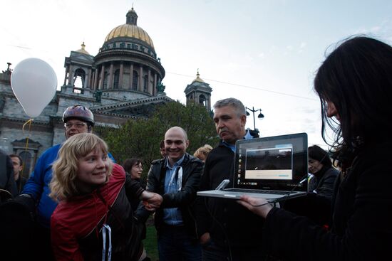 Protesters camp on St. Isaac's Square in St. Petersburg