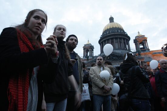 Protesters camp on St. Isaac's Square in St. Petersburg
