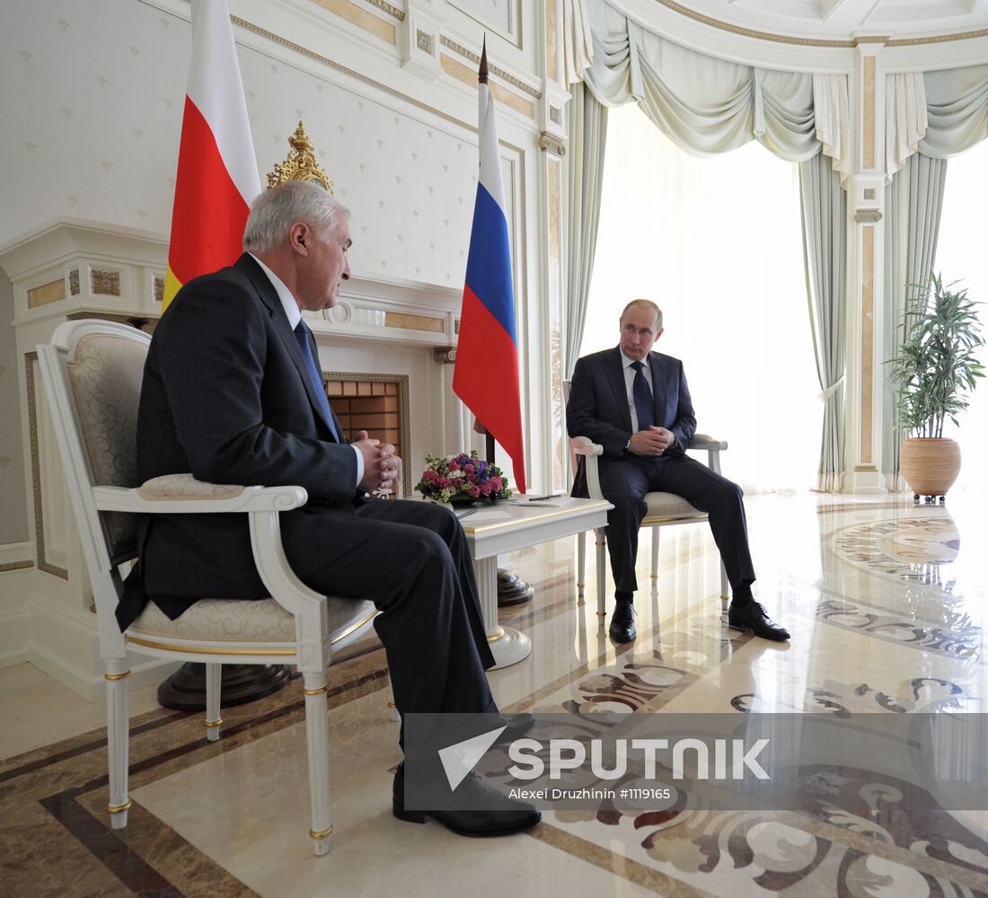 Putin, Tibilov hold talks