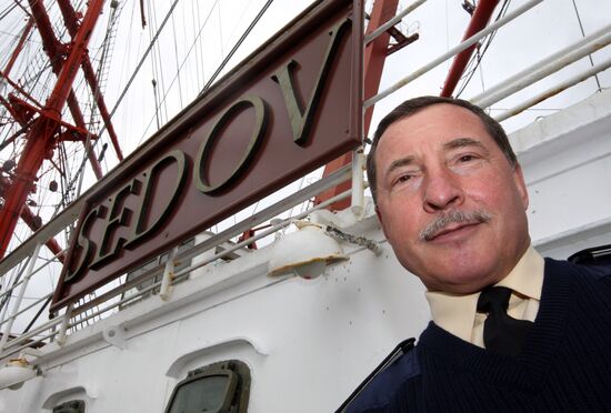 Barque "Sedov" set out on voyage round the world