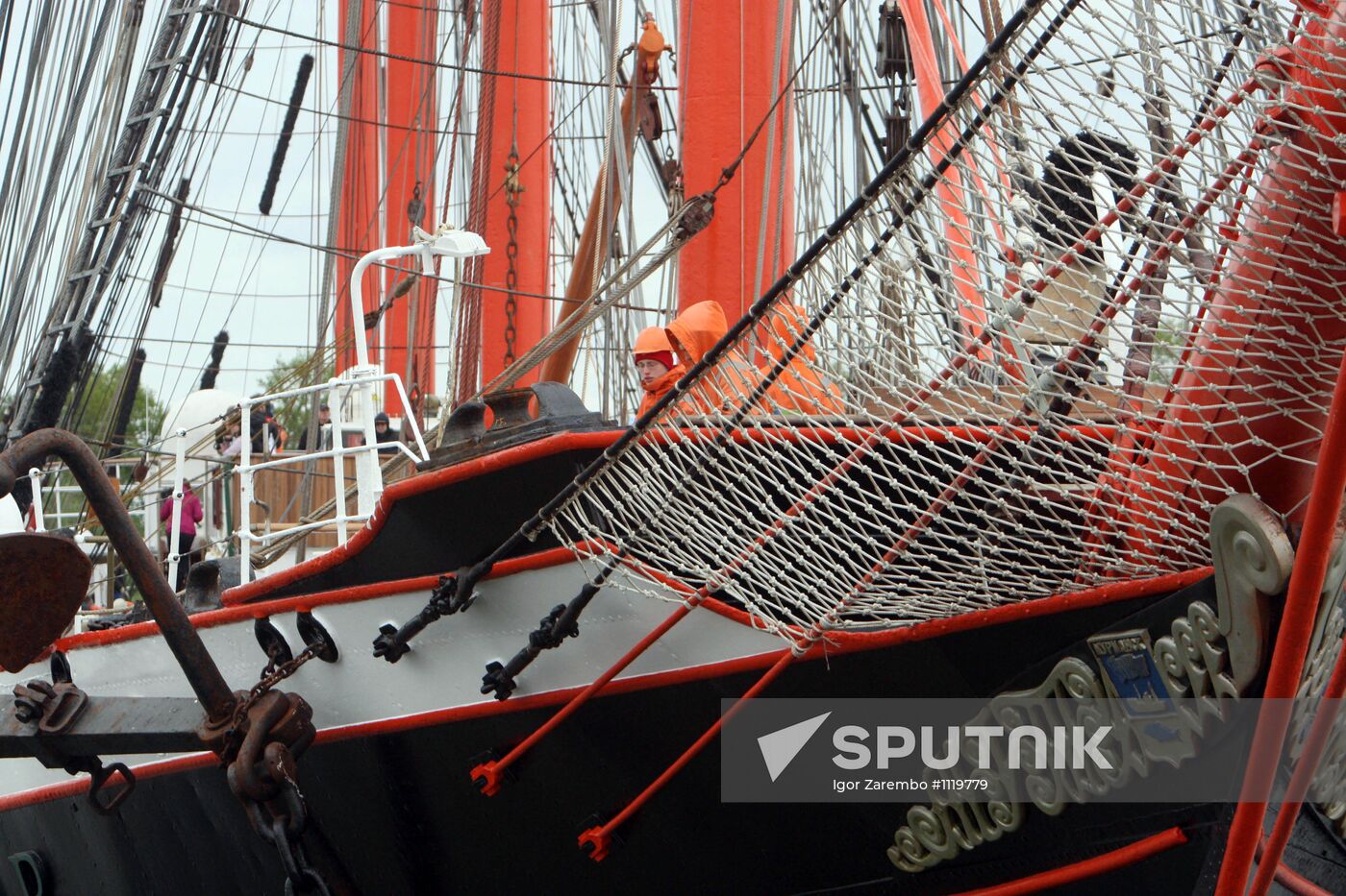 Barque "Sedov" set out on voyage round the world