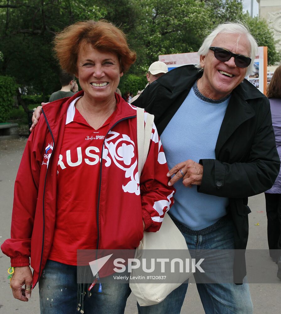 Sunday "Cherry Orchard" festival of arts