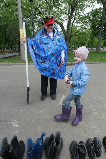 Sunday "Cherry Orchard" festival of arts