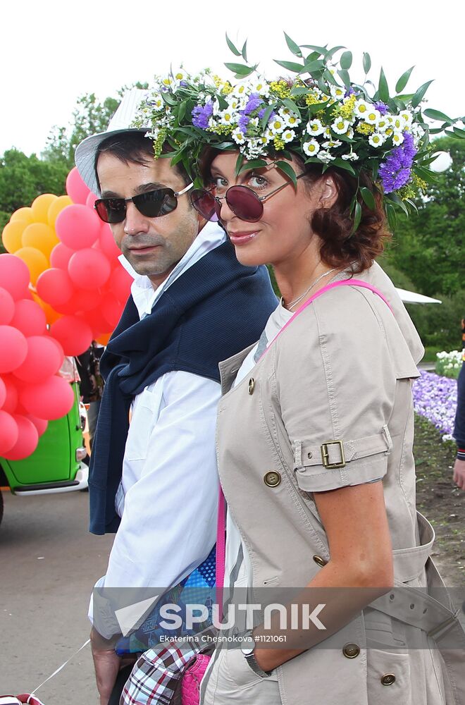 Sunday "Cherry Orchard" festival of arts