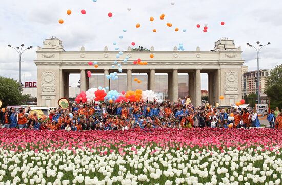 Sunday "Cherry Orchard" festival of arts