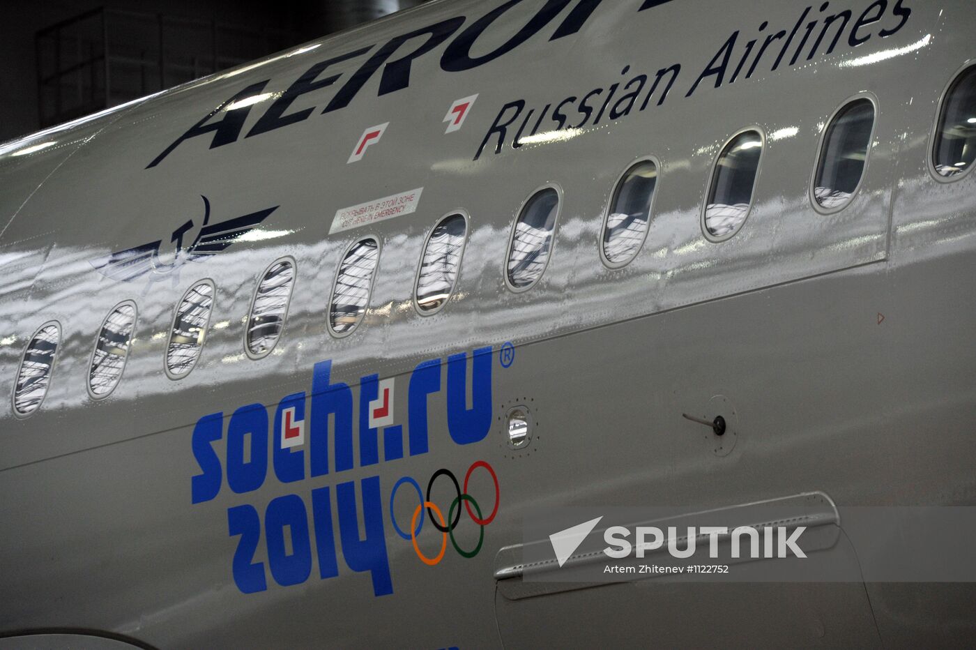 Presentation of Aeroflot plane with Olympic insignia