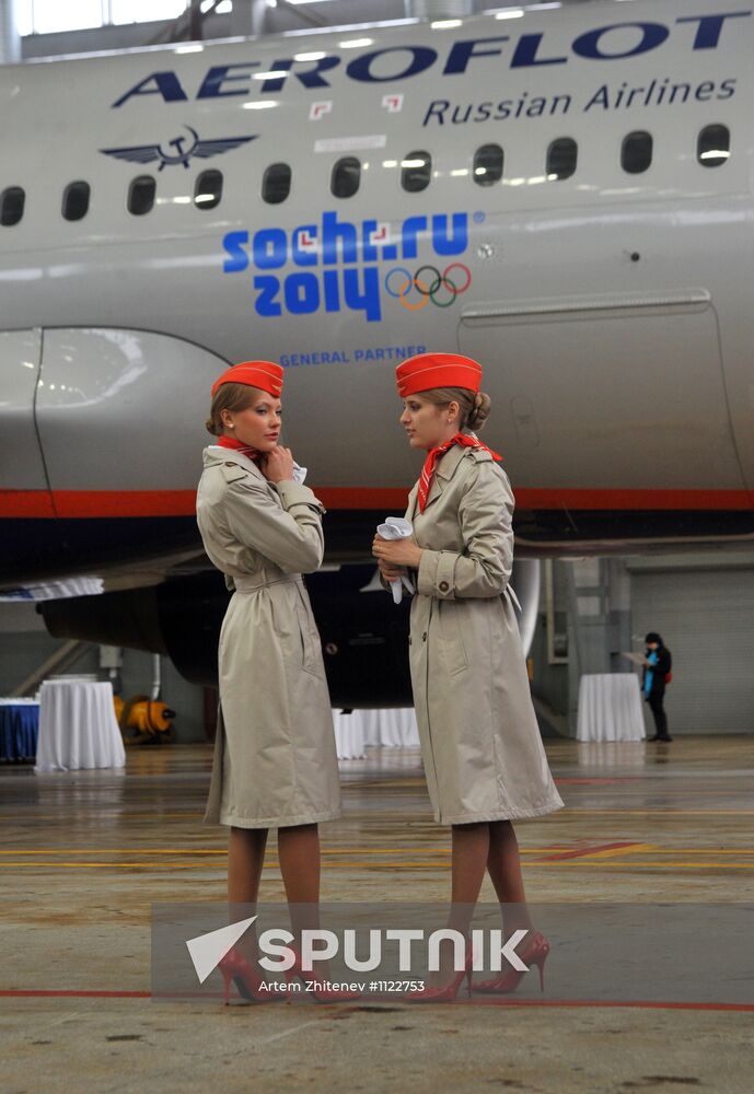 Presentation of Aeroflot plane with Olympic insignia