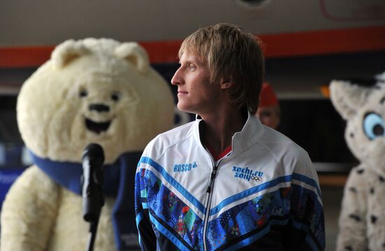 Presentation of Aeroflot plane with Olympic insignia