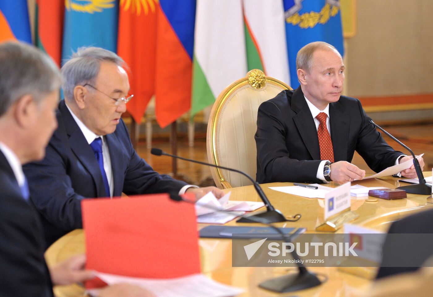 CSTO leaders meet in Kremlin