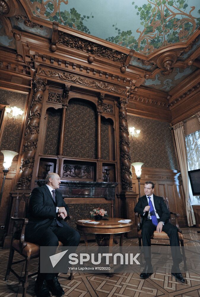 Dmitri Medvedev meets with Alexander Lukashenko