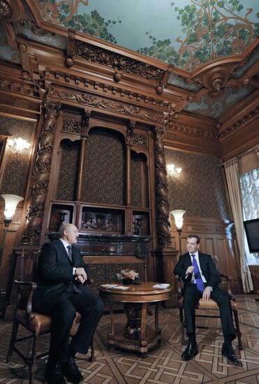 Dmitri Medvedev meets with Alexander Lukashenko