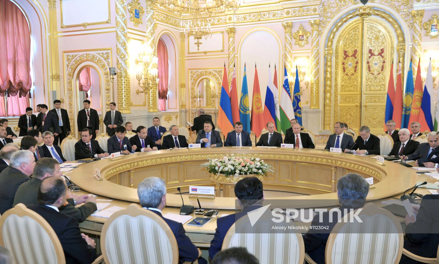 CSTO leaders meet in Kremlin