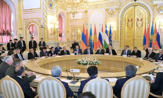 CSTO leaders meet in Kremlin