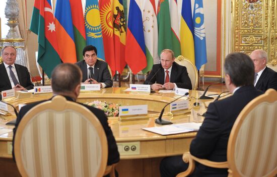 Informal CIS summit in Kremlin