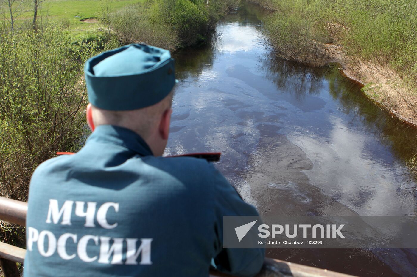 Oil spill in Novgorod region