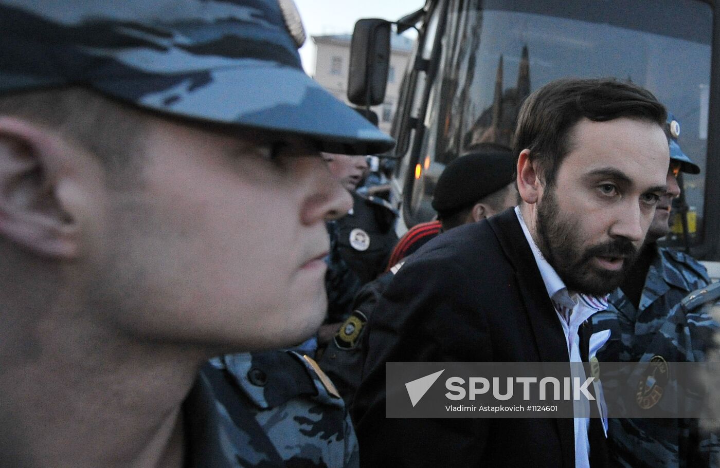 Opposition activists gathered at "Barricadnaya" detained