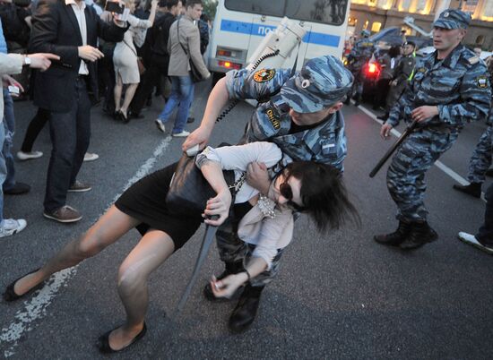 Opposition arrested on Barrikadnaya