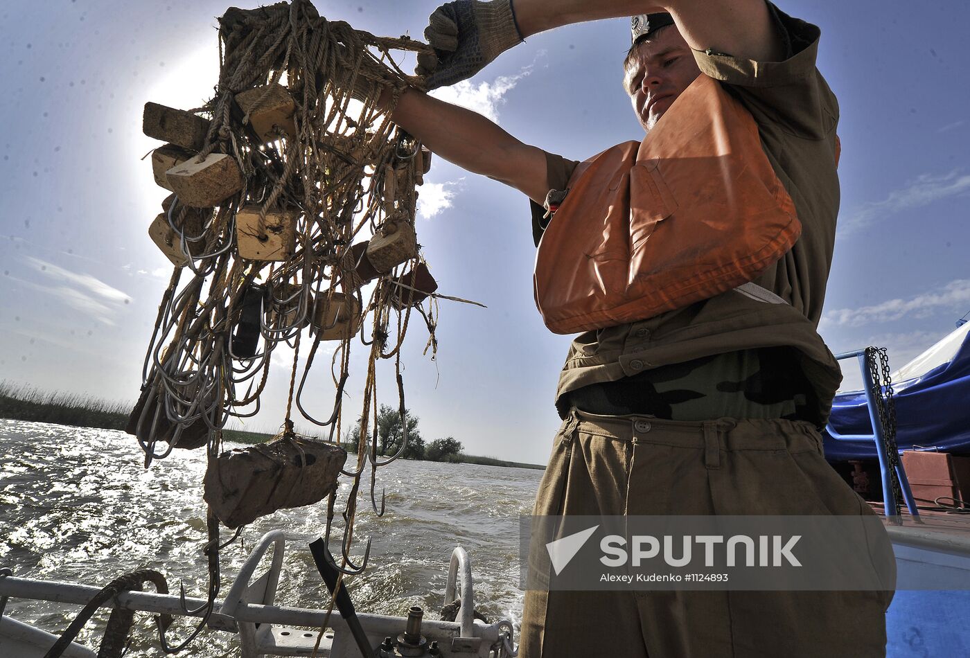 Curbing sturgeon poaching in Caspian Sea