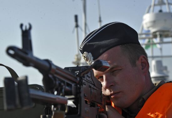 Curbing sturgeon poaching in Caspian Sea