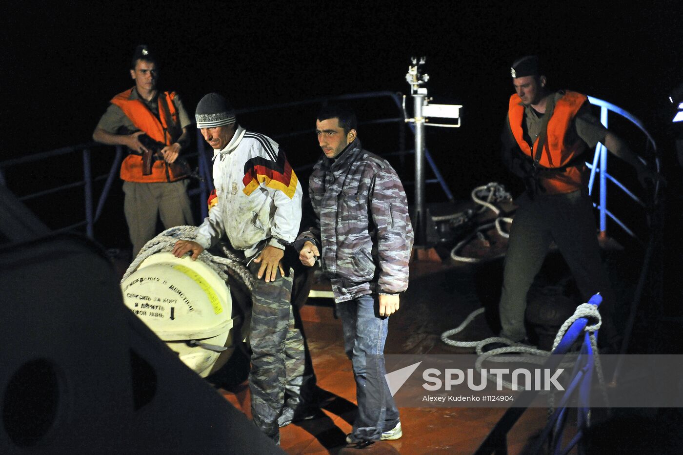 Curbing sturgeon poaching in Caspian Sea