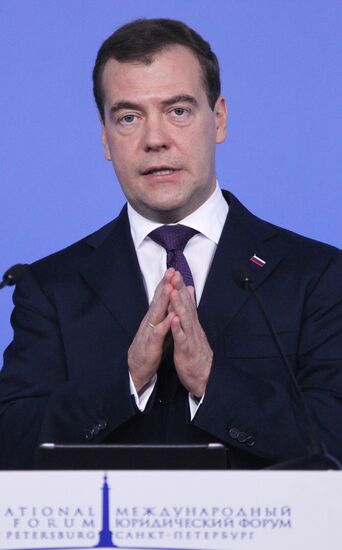 Medvedev at 2nd St Petersburg International Legal Forum