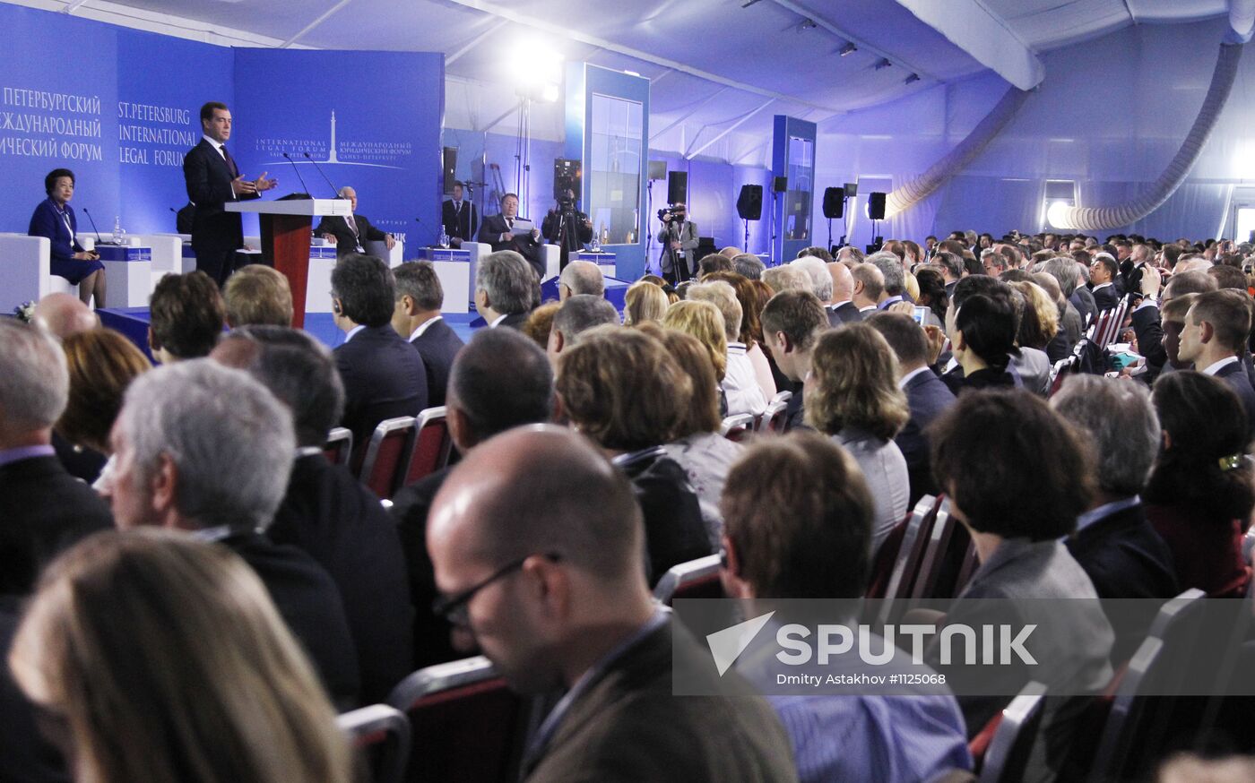 Medvedev at 2nd St Petersburg International Legal Forum