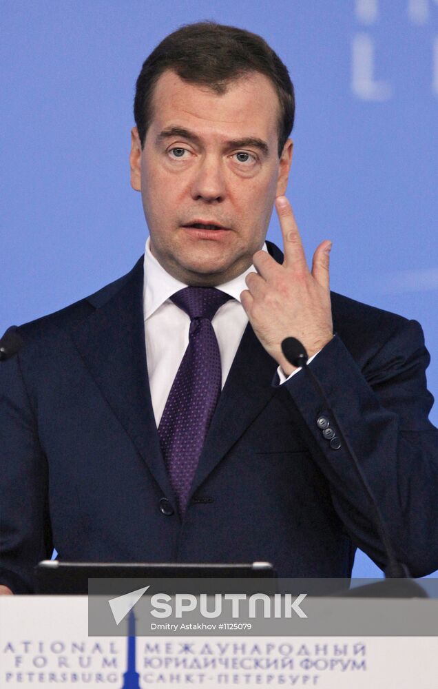 Medvedev at 2nd St Petersburg International Legal Forum