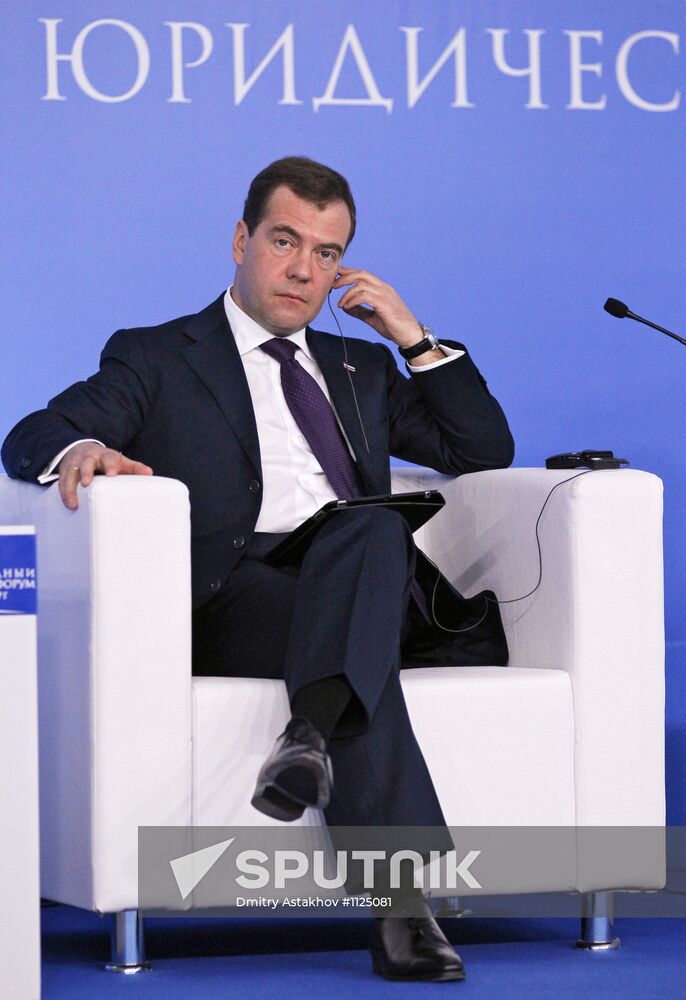 Medvedev at 2nd St Petersburg International Legal Forum